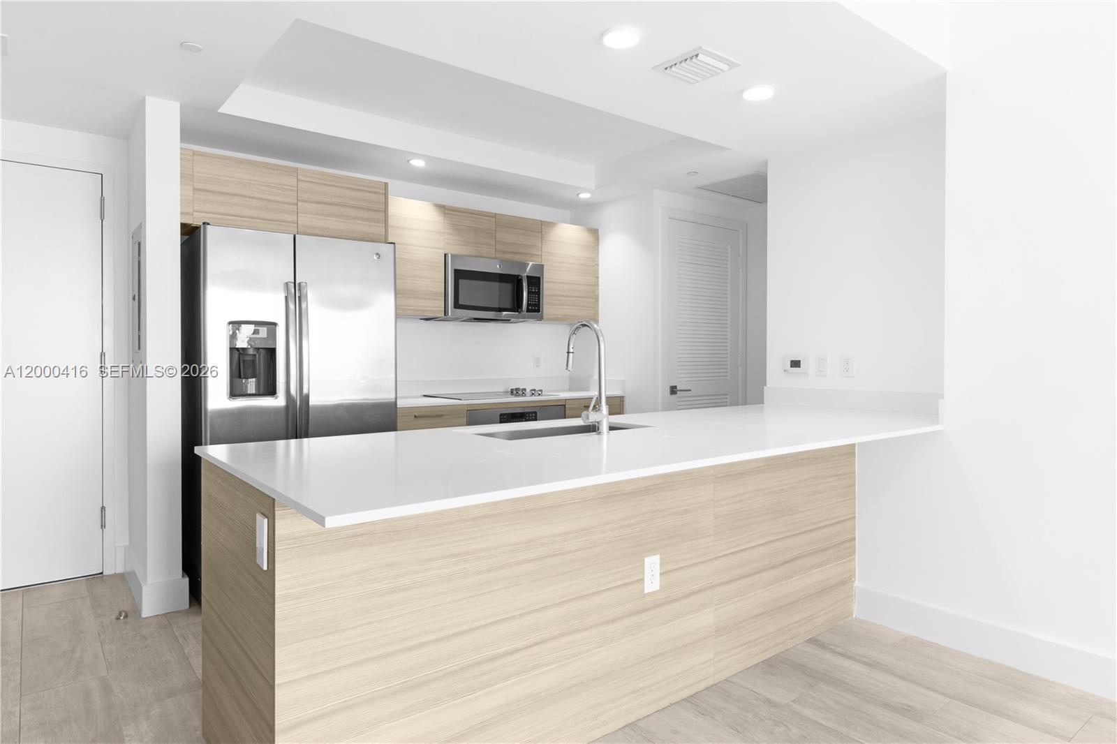 3401 MIDTOWN CONDO - Residential