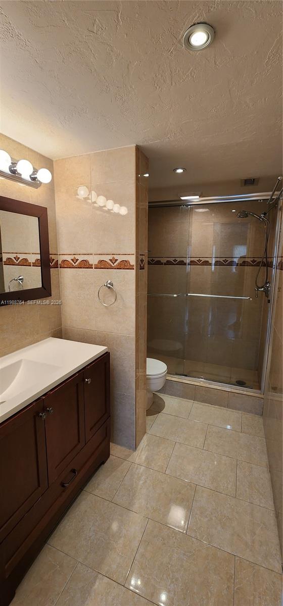 VILLA RUSTICA I CONDO - Residential Lease