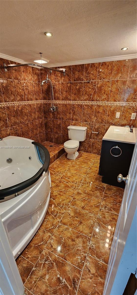 VILLA RUSTICA I CONDO - Residential Lease