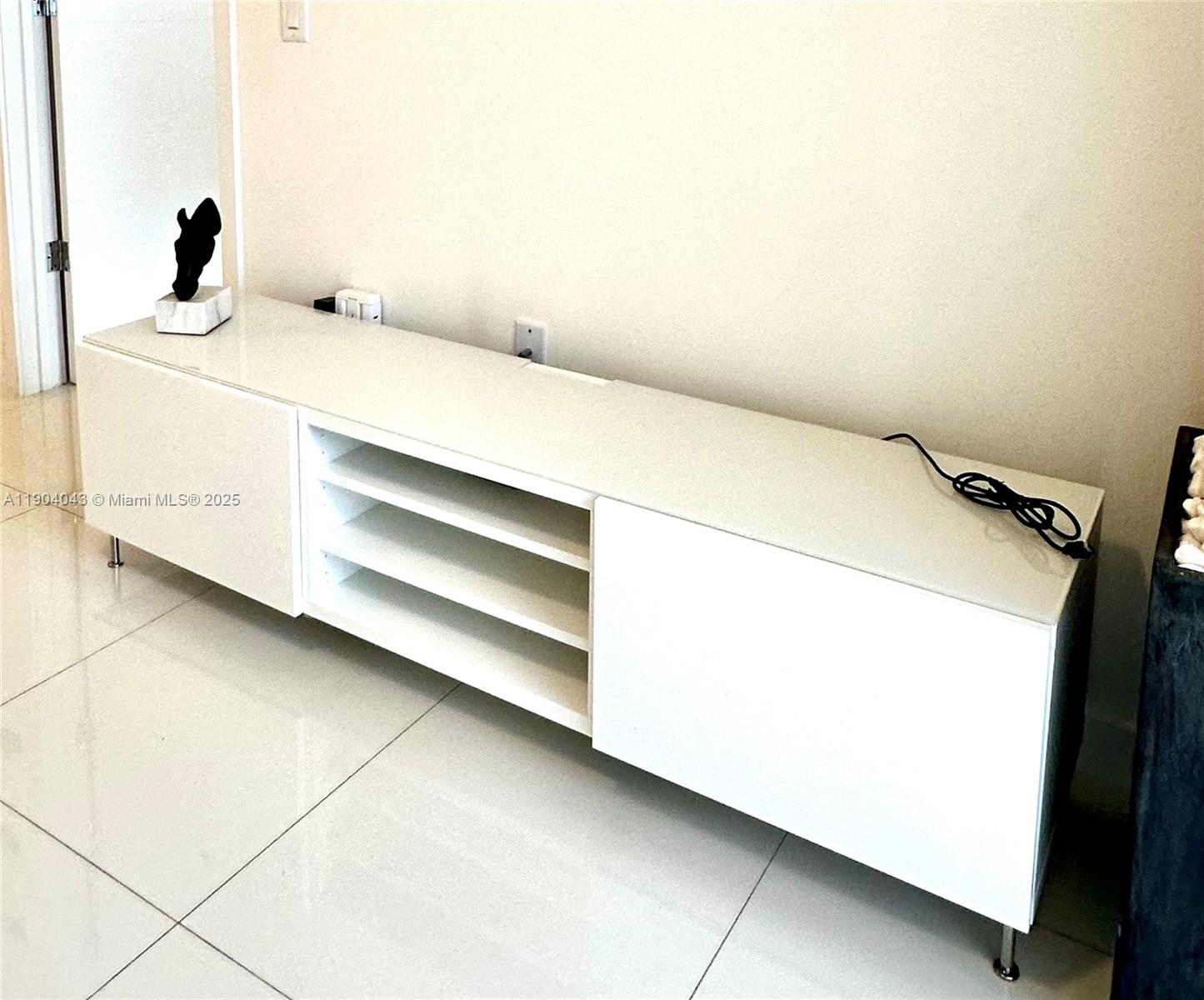 GRAND BAY COMMONS SOUTH - Residential Lease