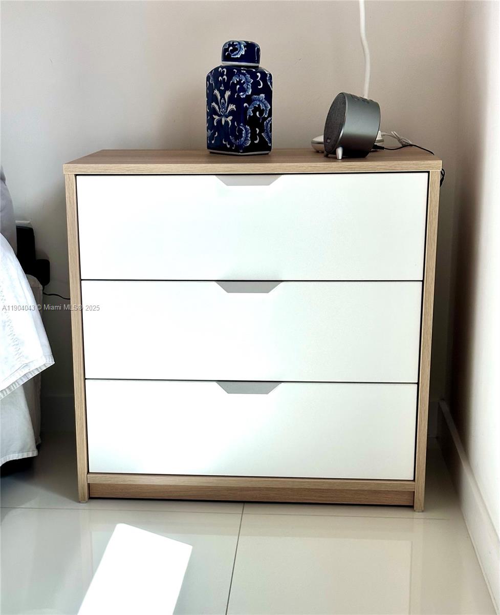 GRAND BAY COMMONS SOUTH - Residential Lease