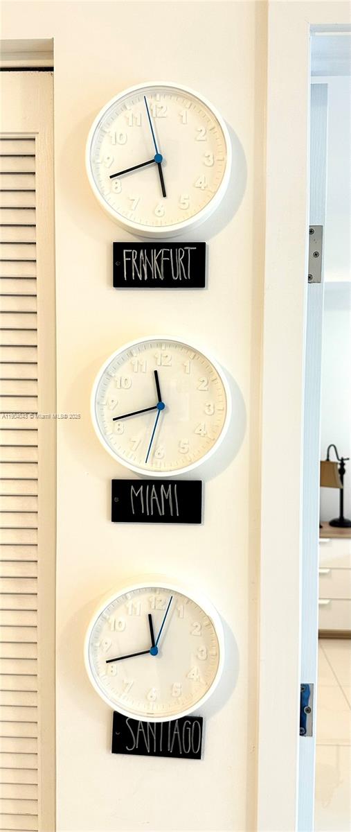 GRAND BAY COMMONS SOUTH - Residential Lease