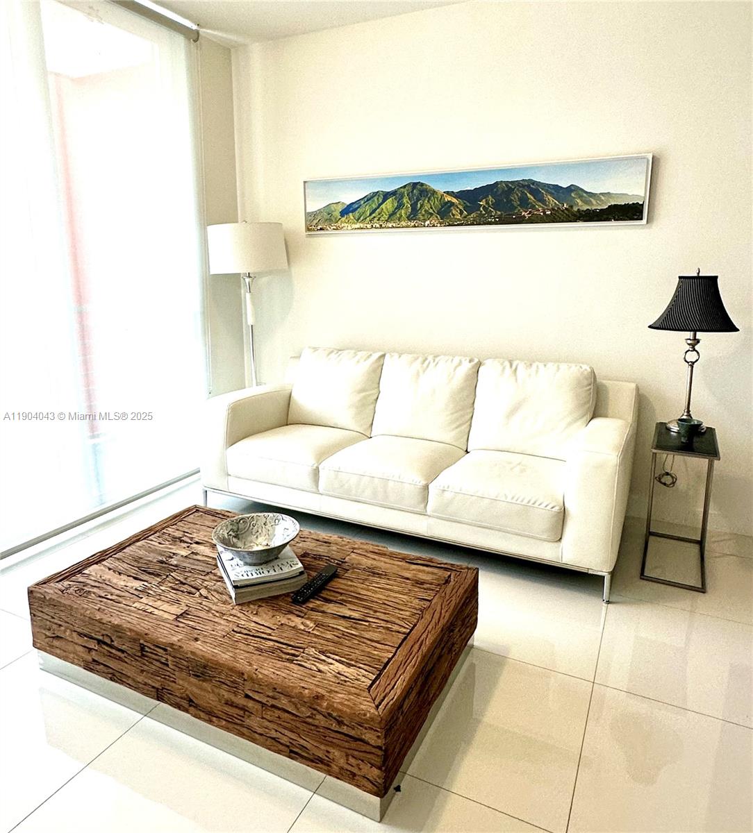 GRAND BAY COMMONS SOUTH - Residential Lease