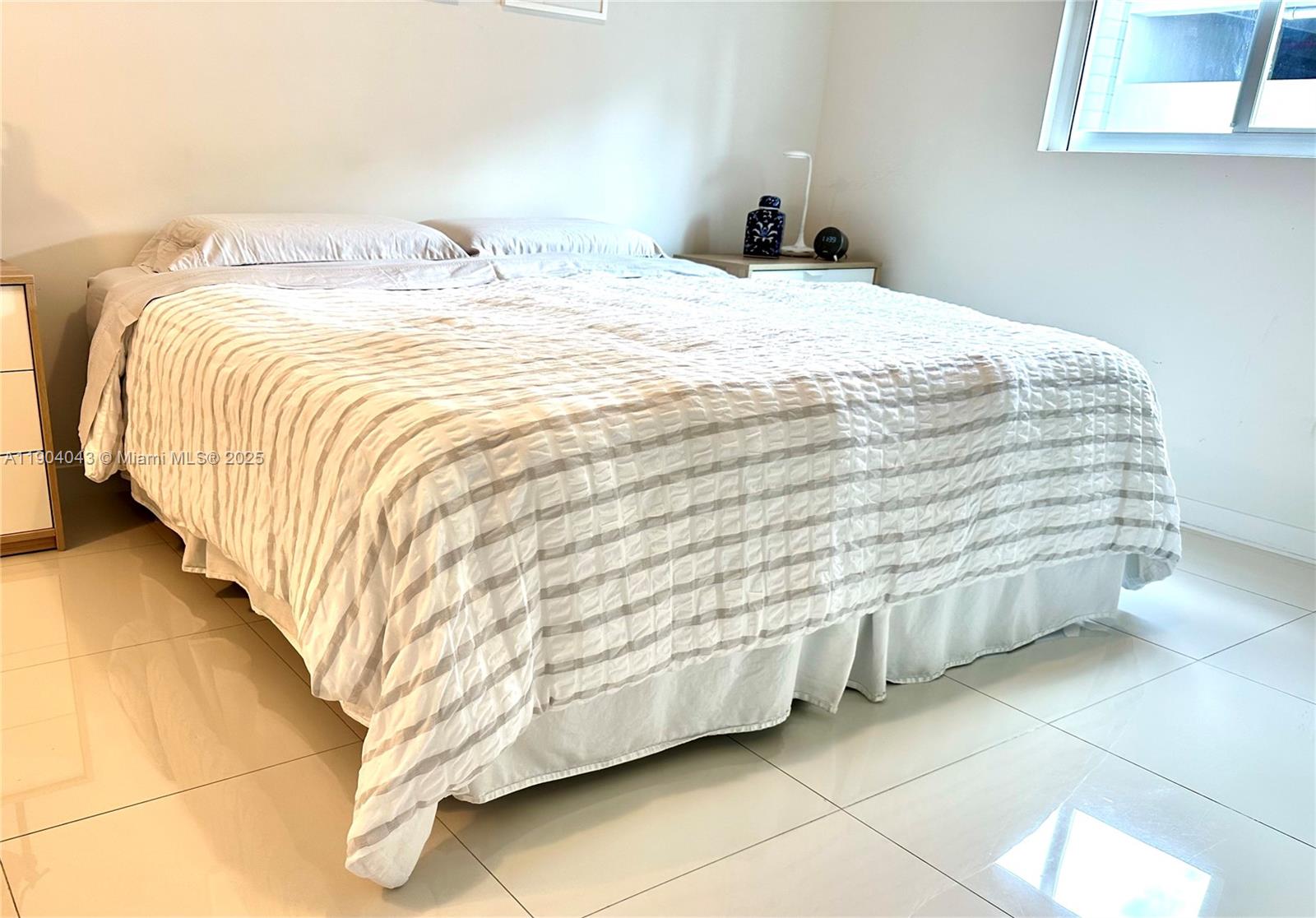 GRAND BAY COMMONS SOUTH - Residential Lease