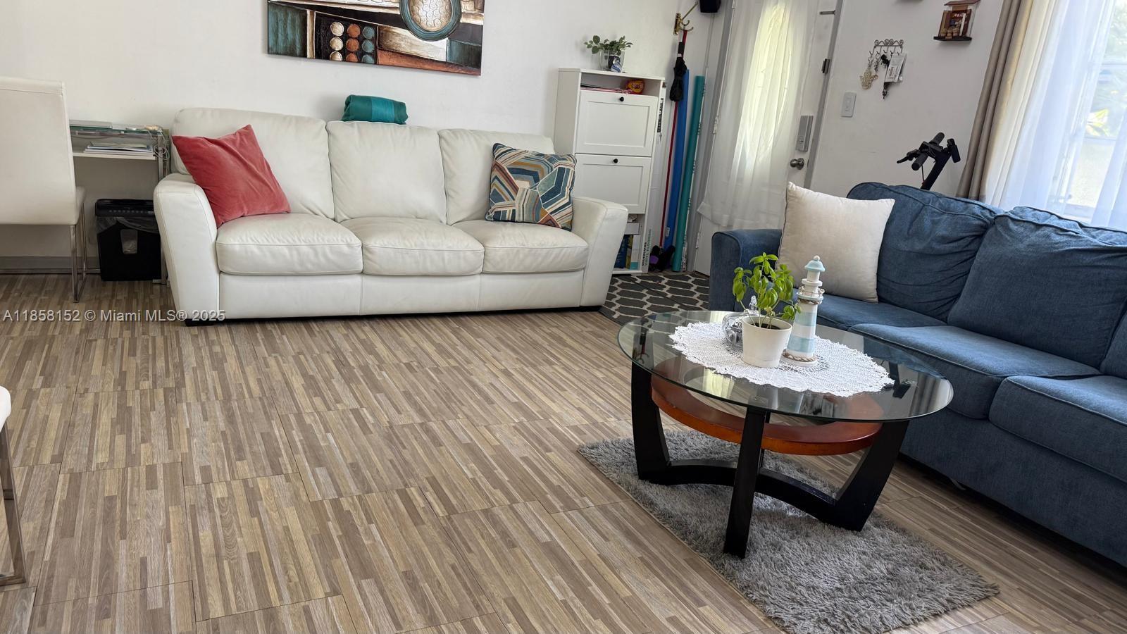 CORAL GATE SEC D - Residential