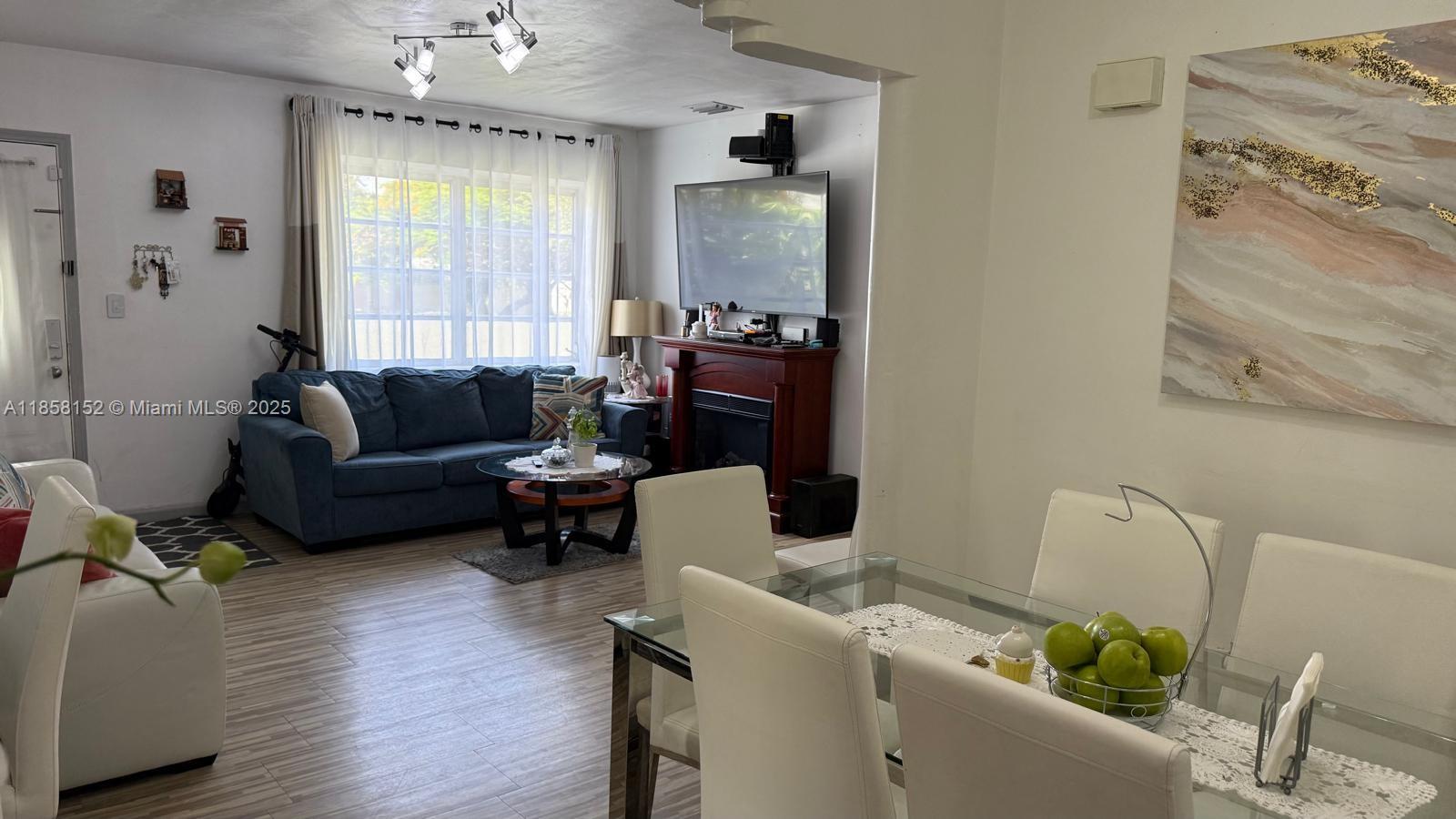 CORAL GATE SEC D - Residential