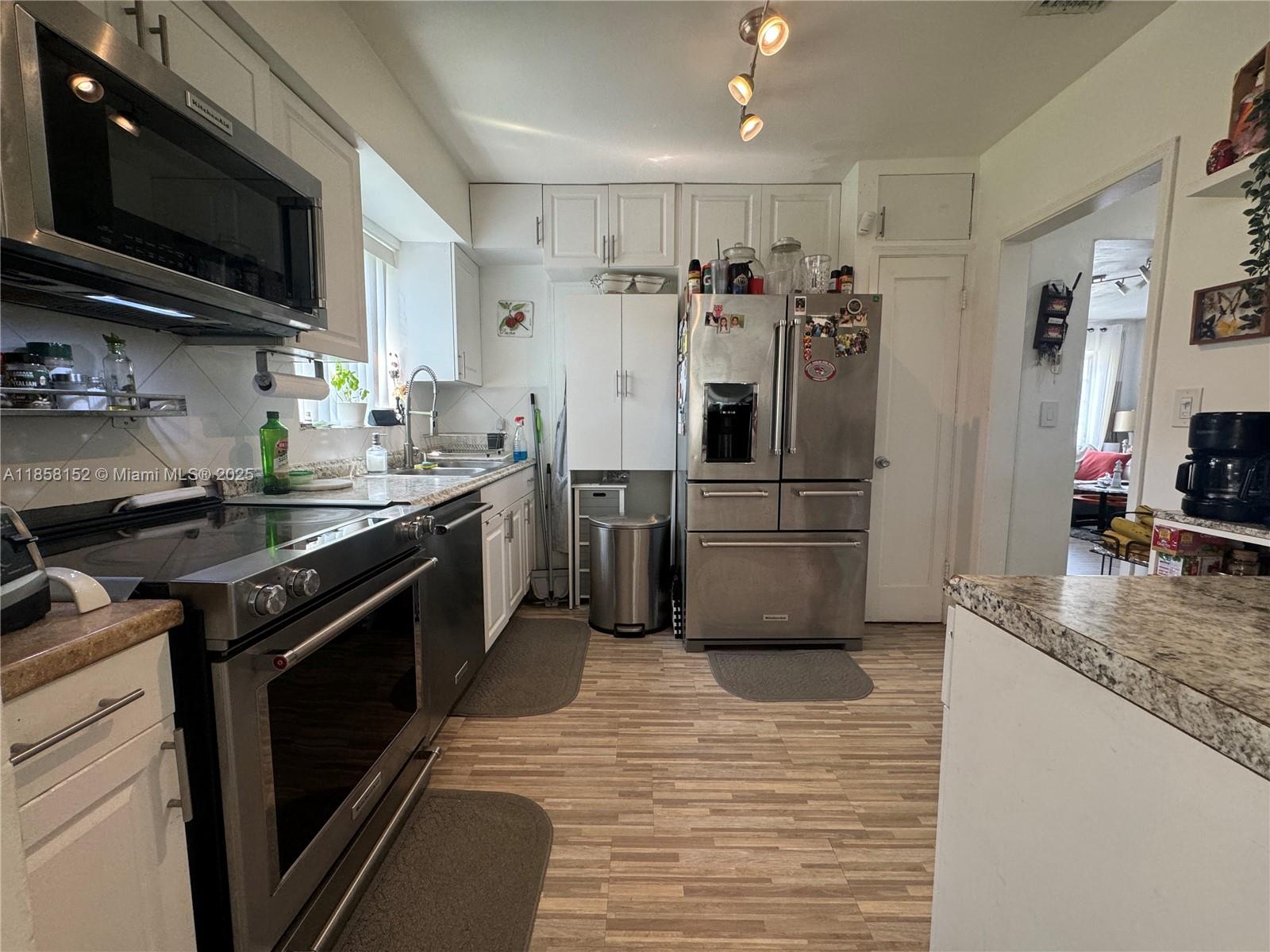 CORAL GATE SEC D - Residential