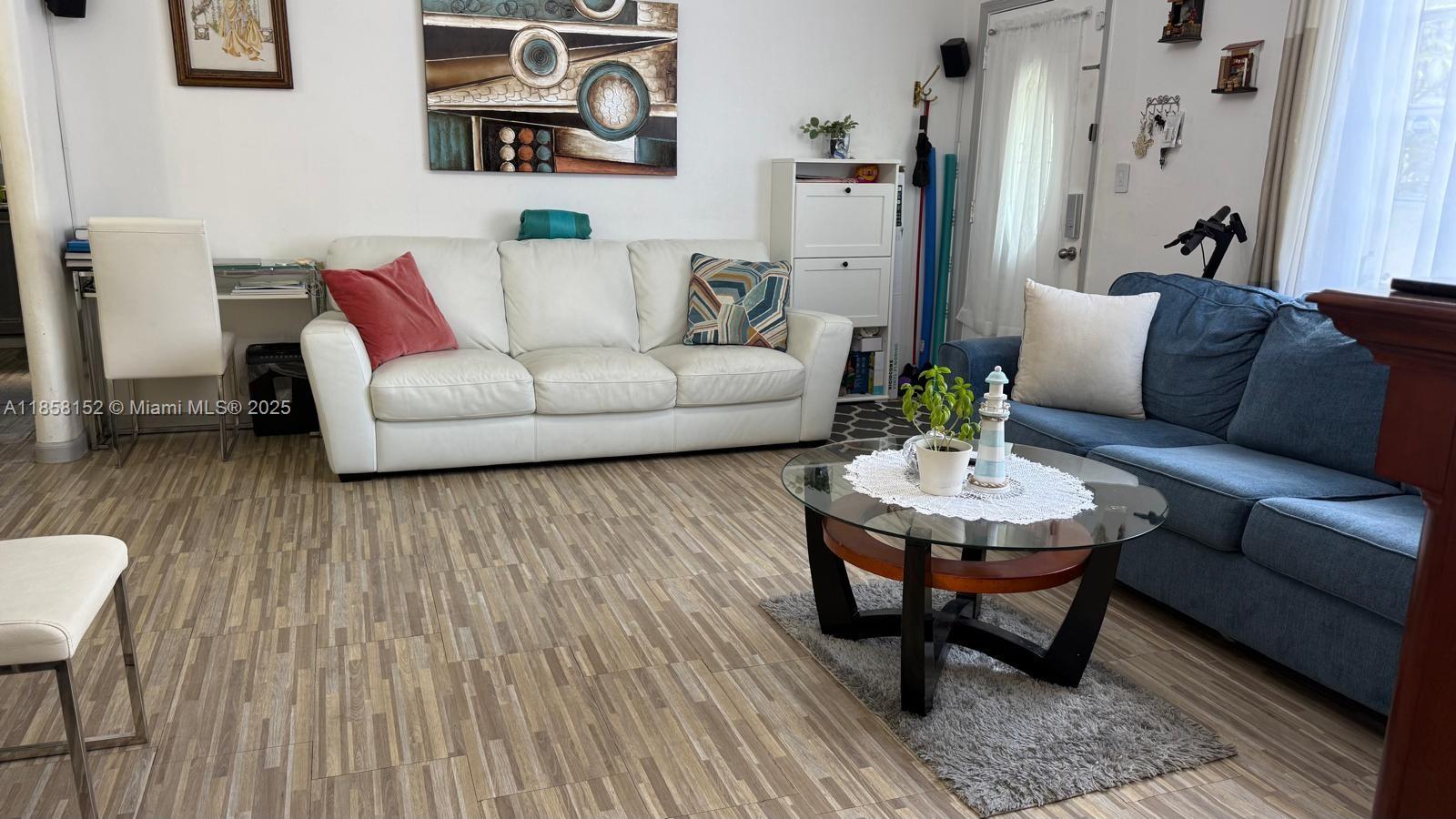 CORAL GATE SEC D - Residential