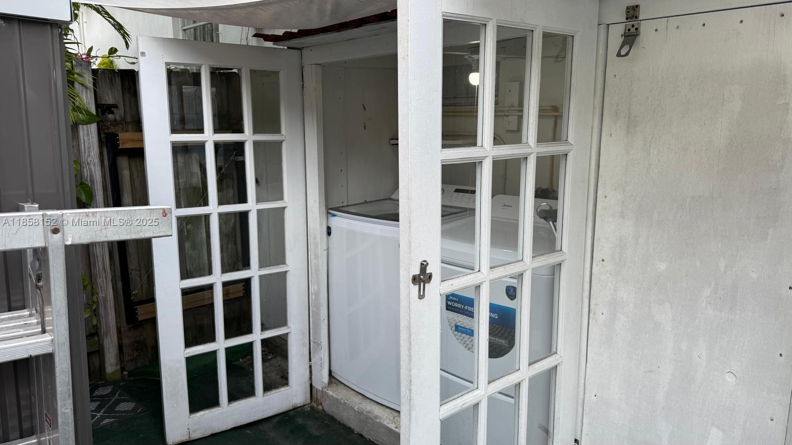 CORAL GATE SEC D - Residential