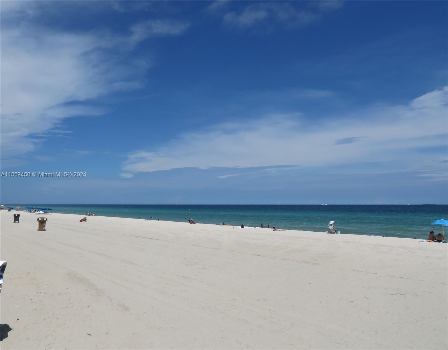 THE AVENTURA BEACH CLUB C - Residential Lease