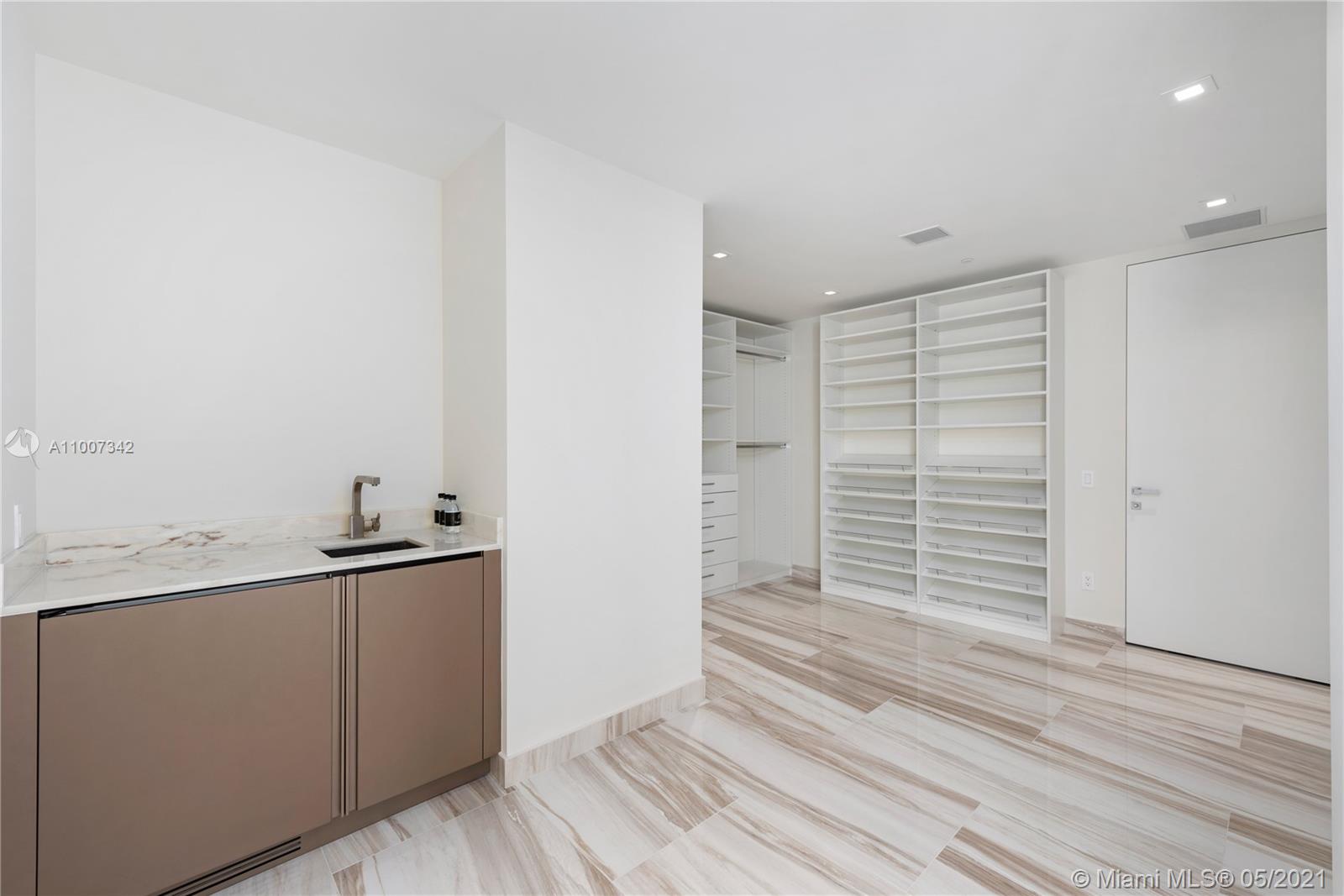 18975 COLLINS CONDO - Residential