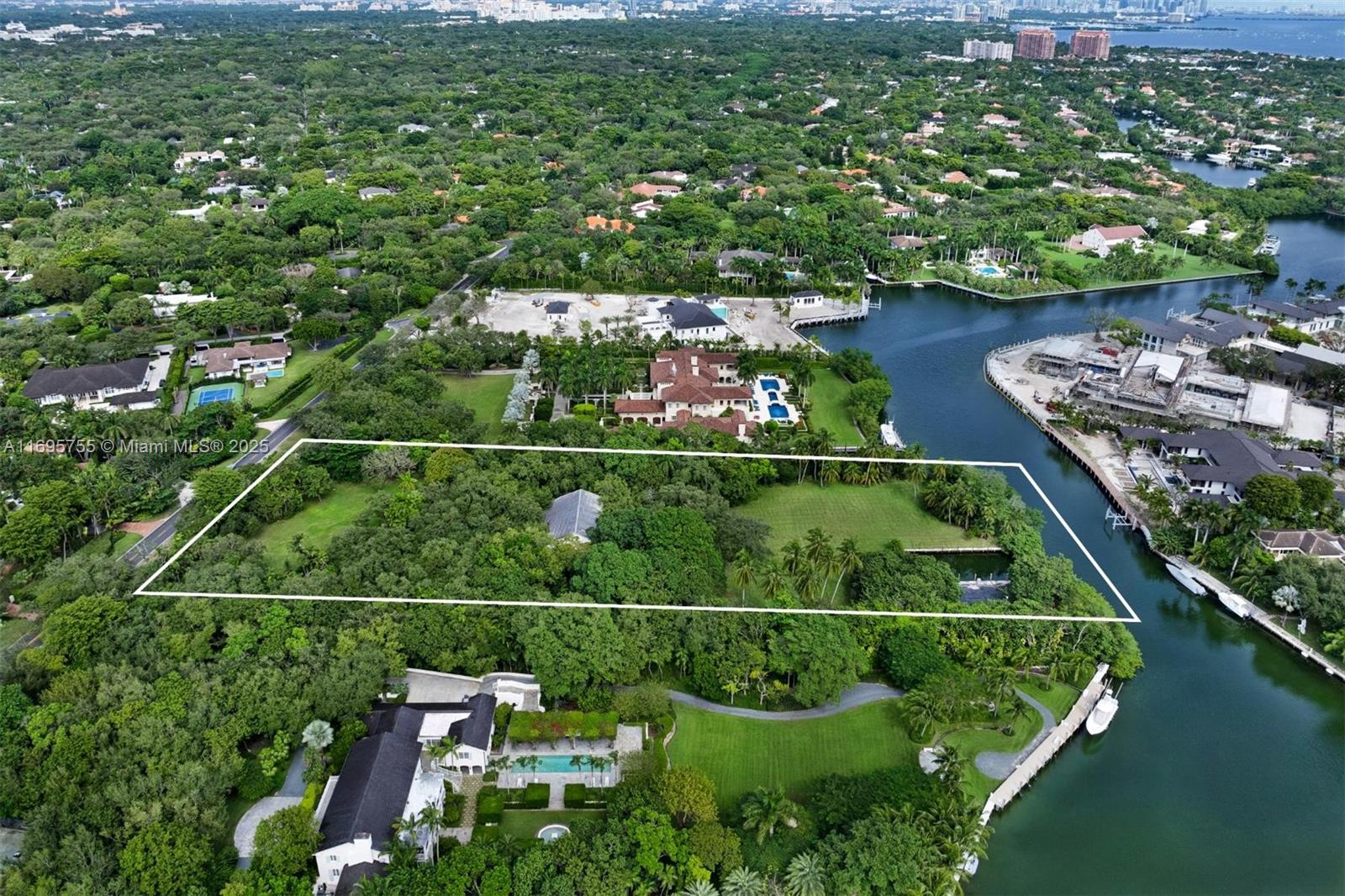 GABLES ESTATES NO 2 - Land