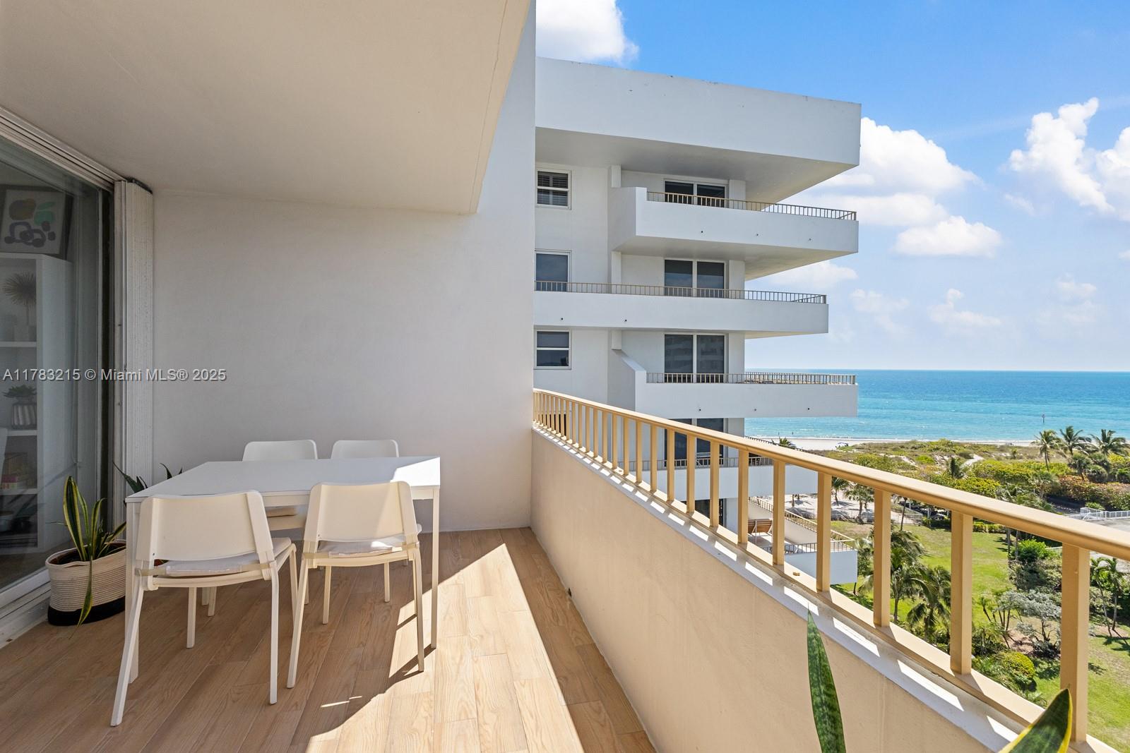 Rental Property at 177 Ocean Lane Dr 1013, Key Biscayne, Miami-Dade County, Florida - Bedrooms: 2 
Bathrooms: 2  - $5,500 MO.