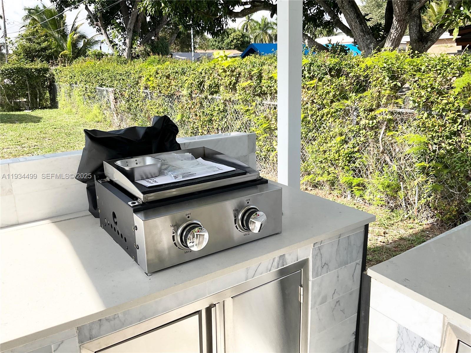 BISCAYNE GDNS SEC E PART - Residential