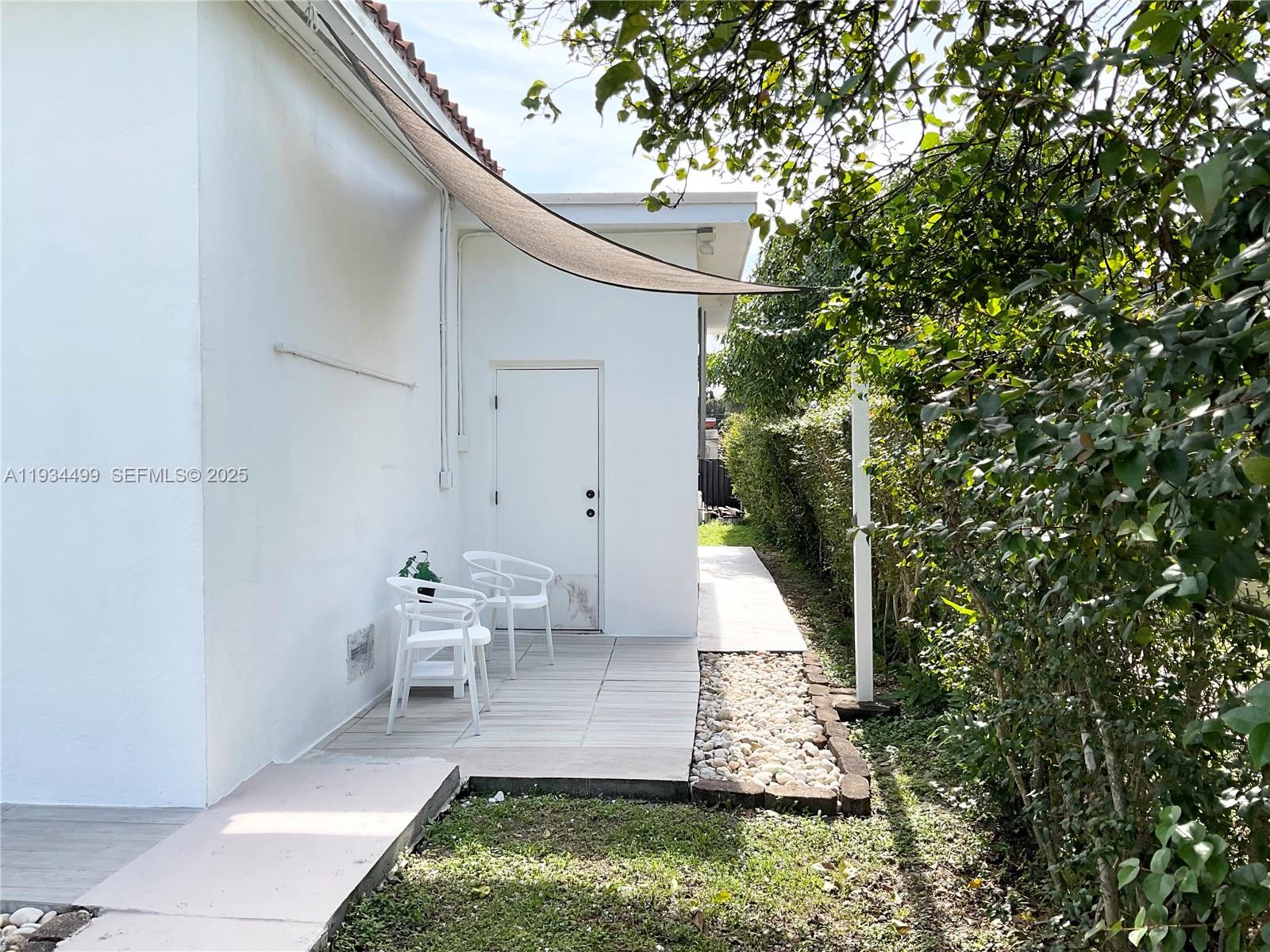 BISCAYNE GDNS SEC E PART - Residential