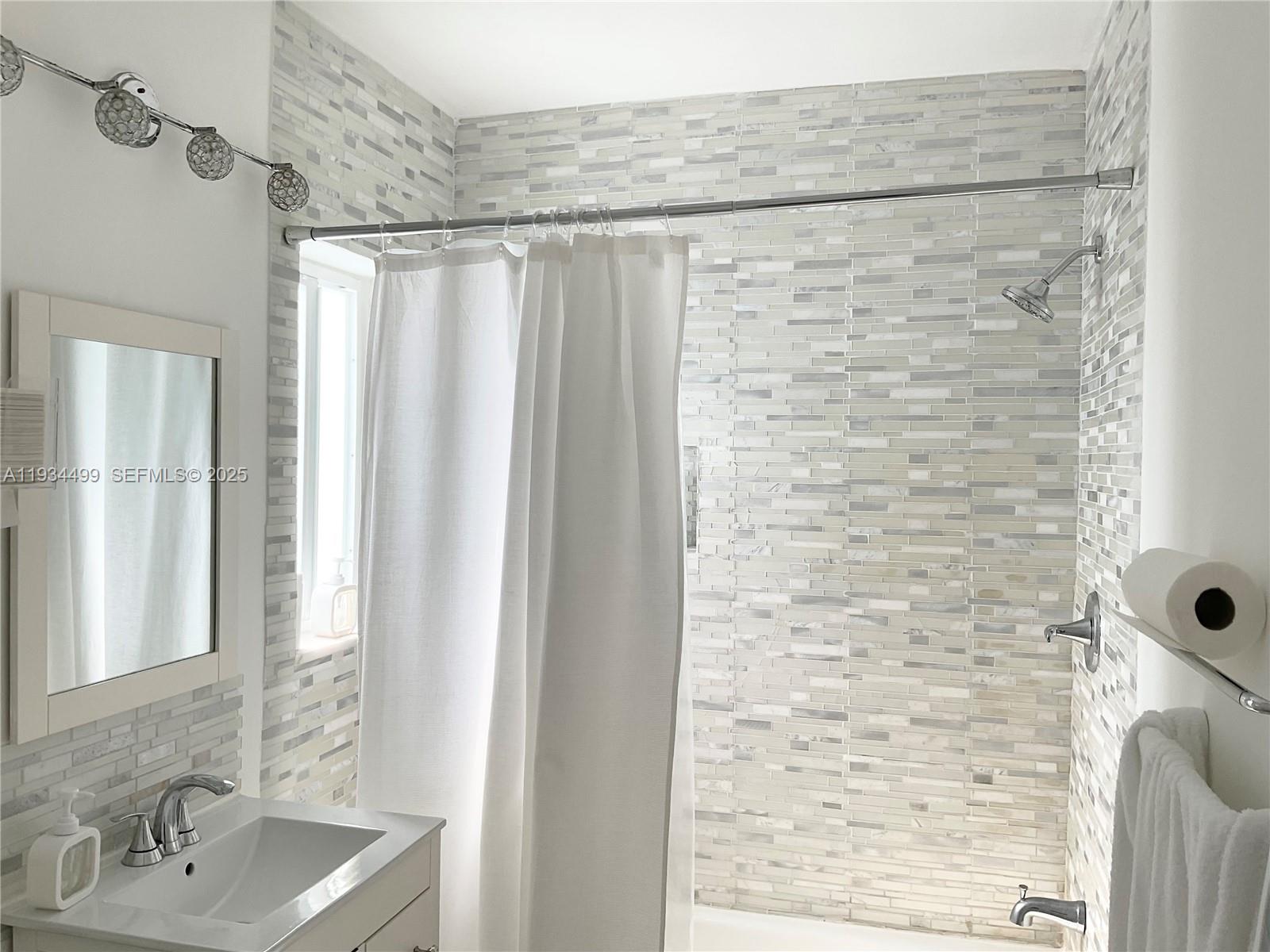 BISCAYNE GDNS SEC E PART - Residential