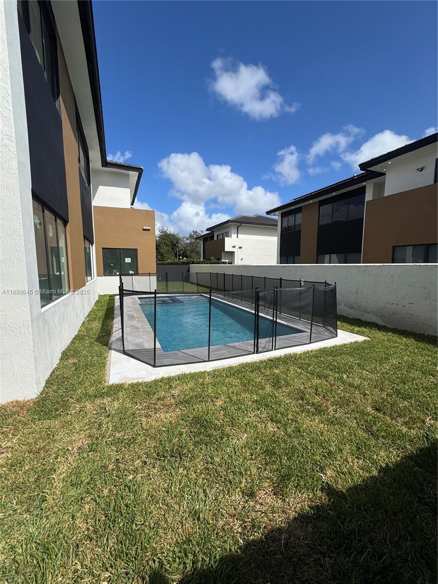 PALMS AT EUREKA PHASE TWO - Residential