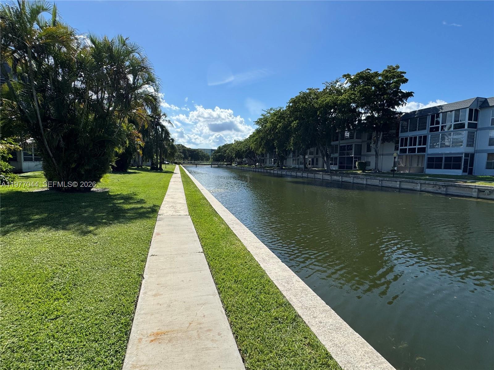 SANDS POINT CONDOMINIUM 4 - Residential