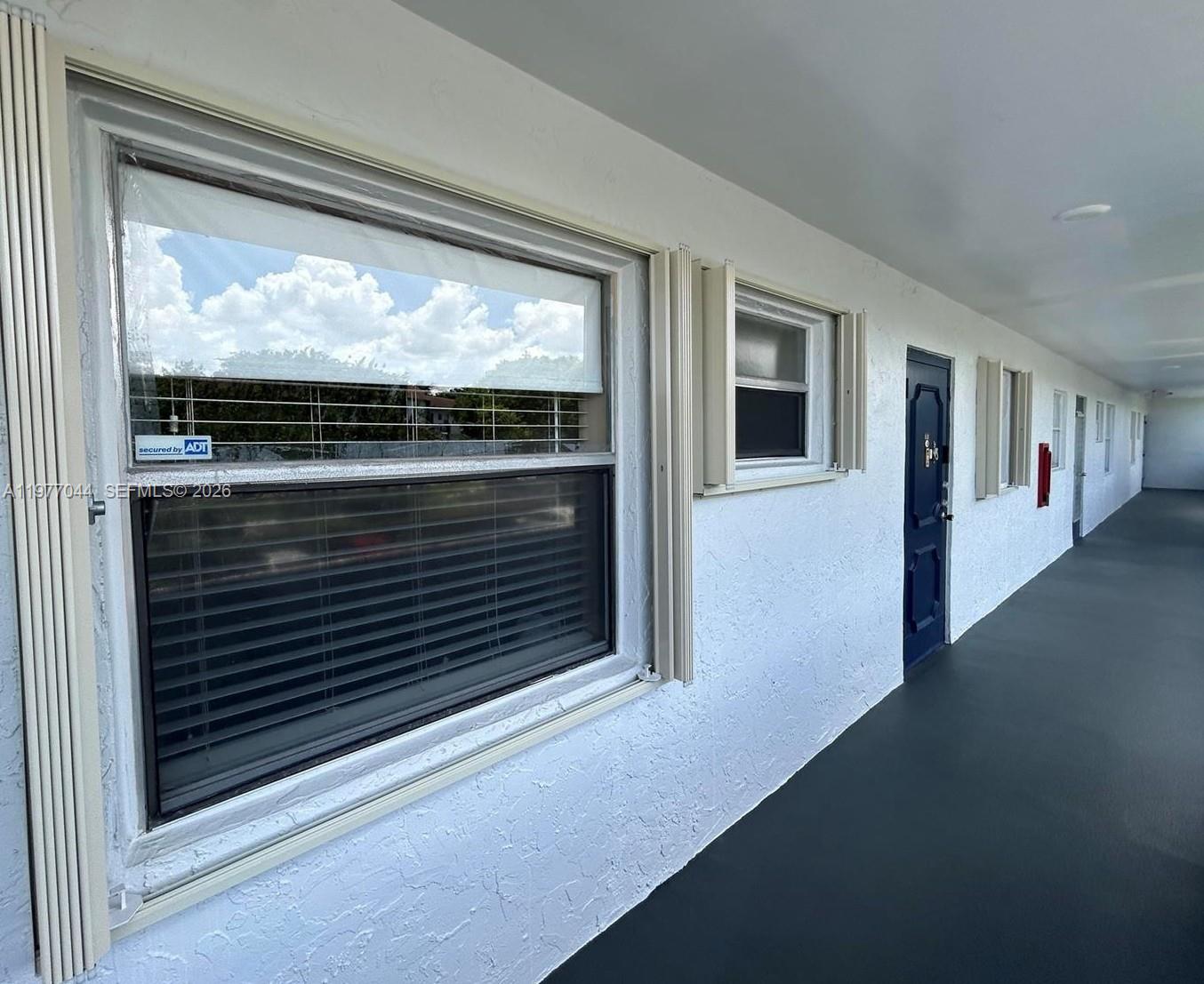 SANDS POINT CONDOMINIUM 4 - Residential