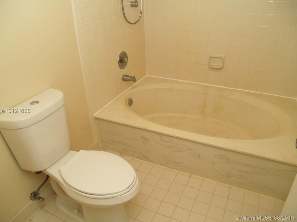 Jacaranda Prcl 611 Pb 130 - Residential Lease