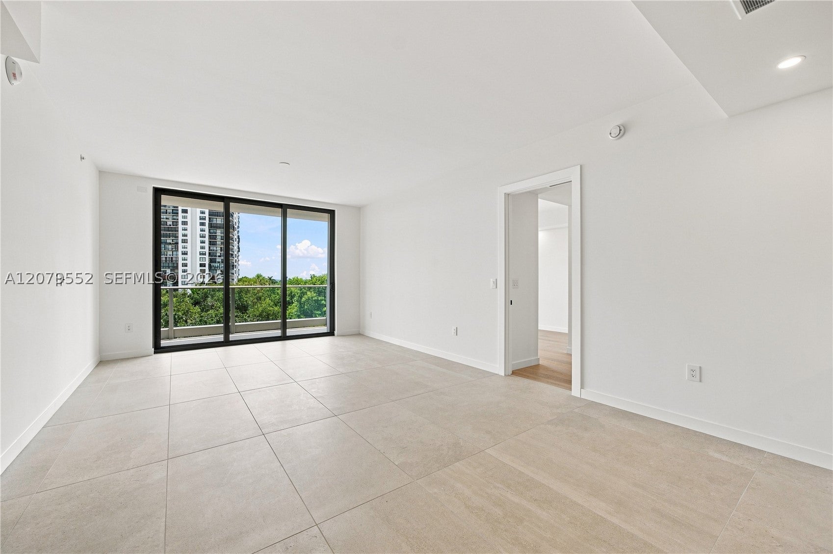 2200 Brickell Ave 413