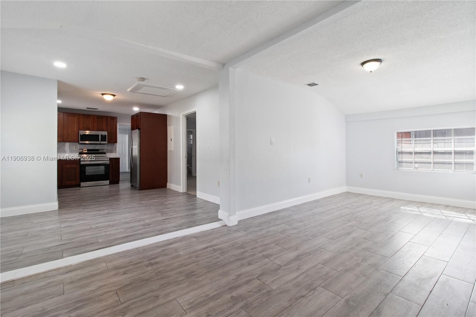 BUENA VISTA GARDENS - Residential