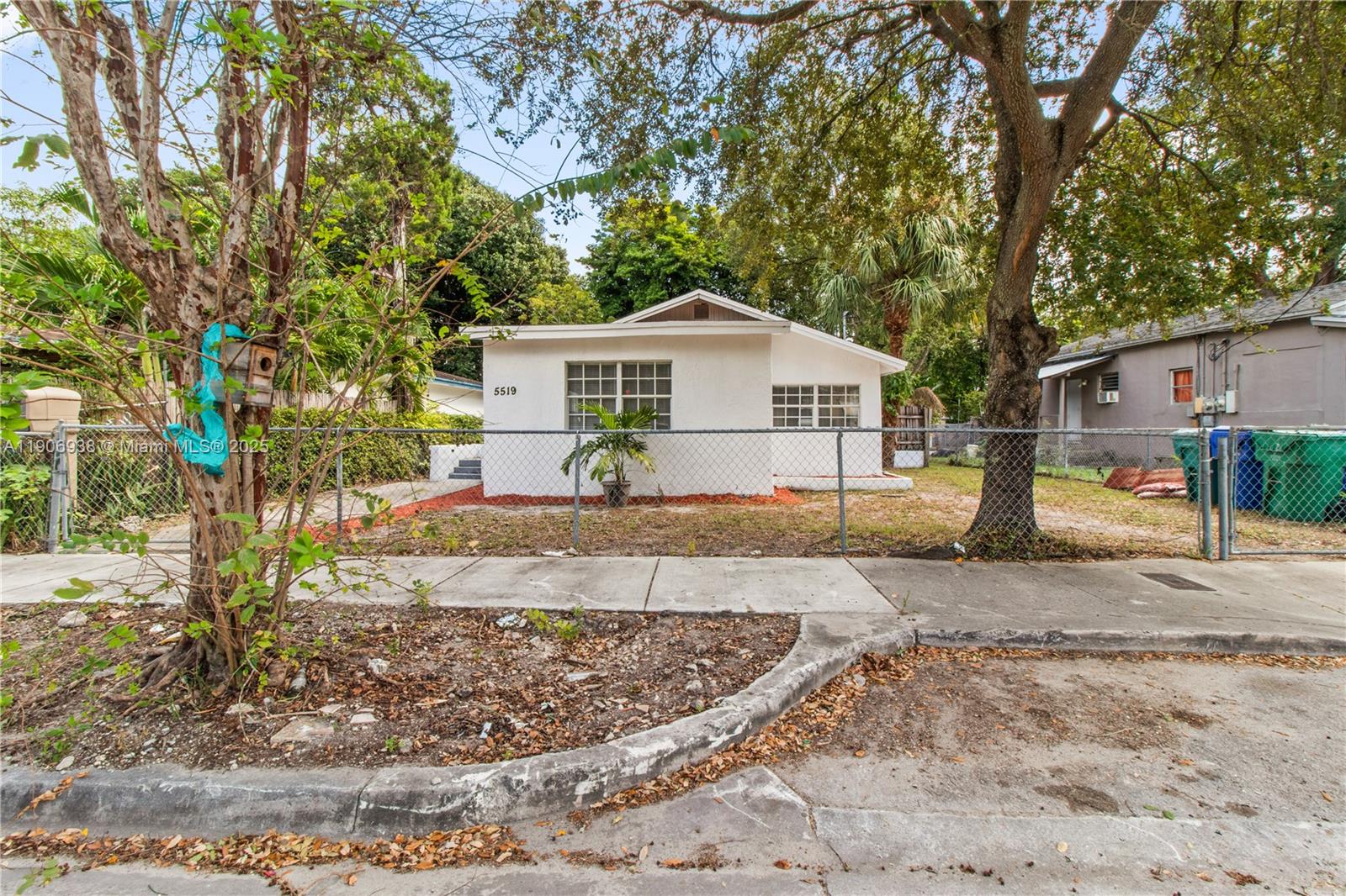 BUENA VISTA GARDENS - Residential