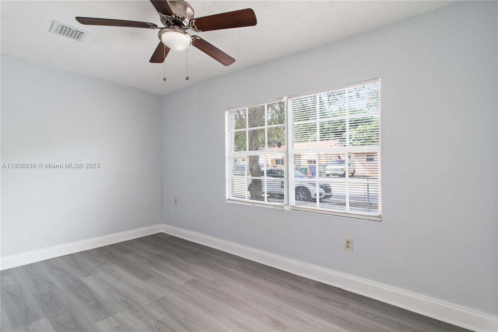 BUENA VISTA GARDENS - Residential