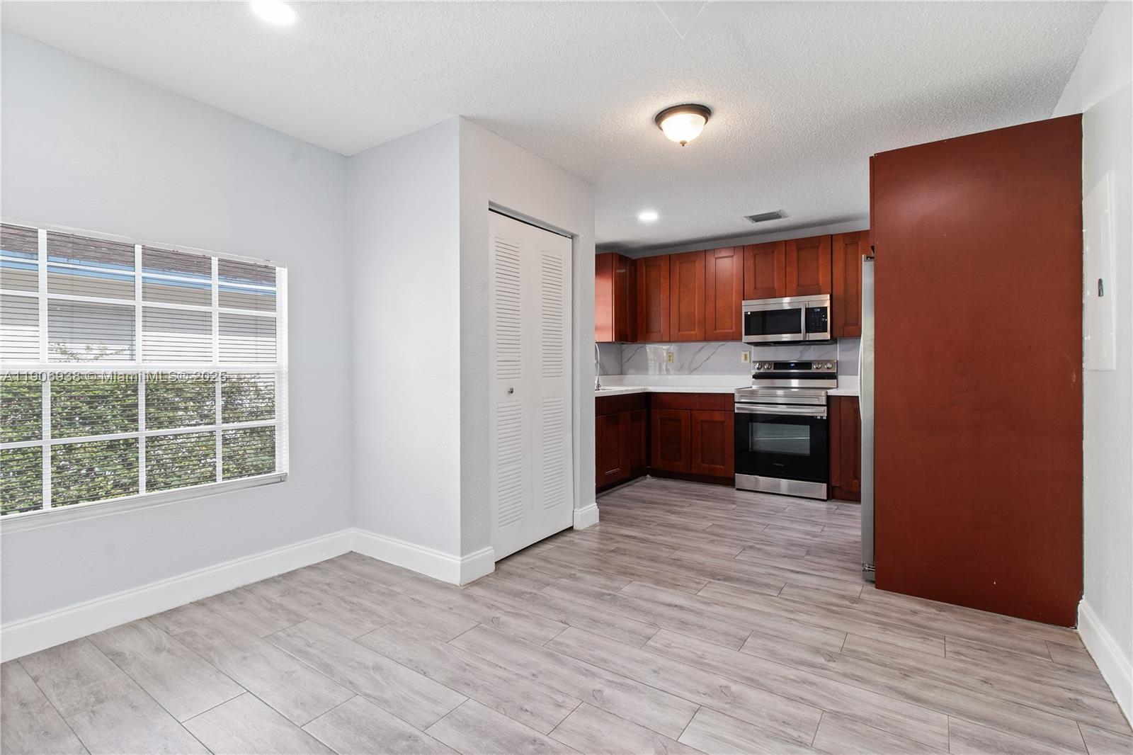 BUENA VISTA GARDENS - Residential