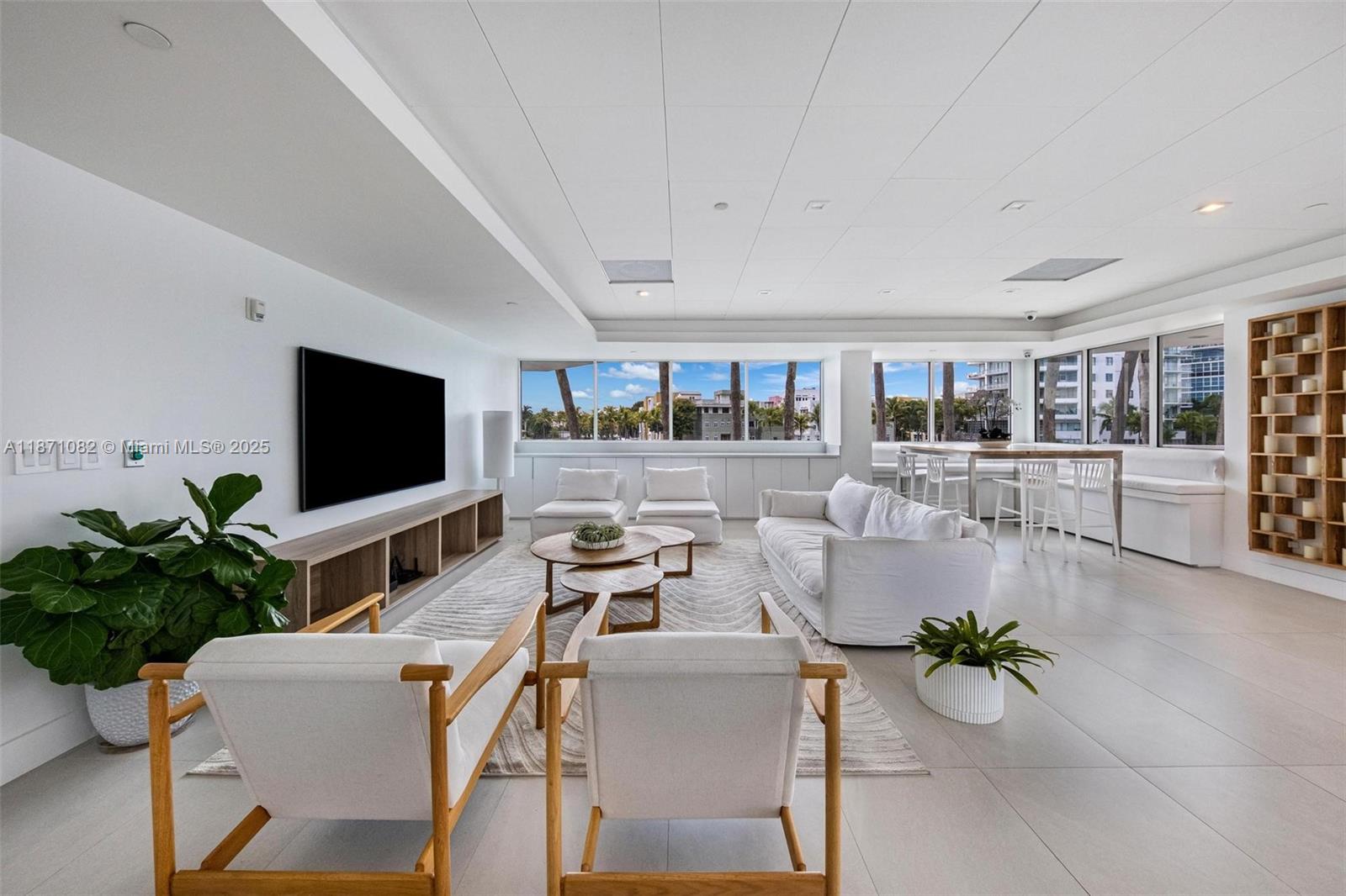 THE GRANDVIEW CONDO - Residential