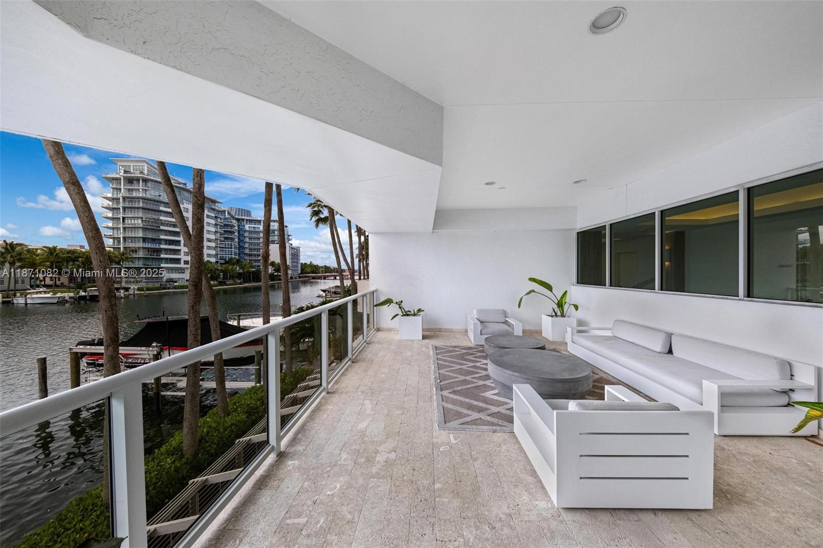 THE GRANDVIEW CONDO - Residential