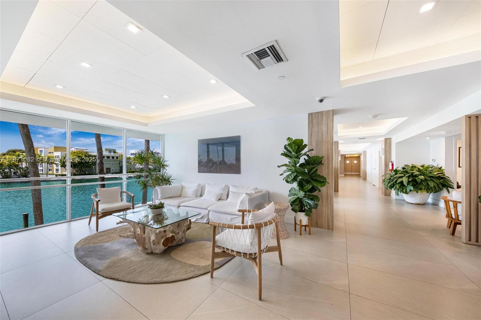 THE GRANDVIEW CONDO - Residential