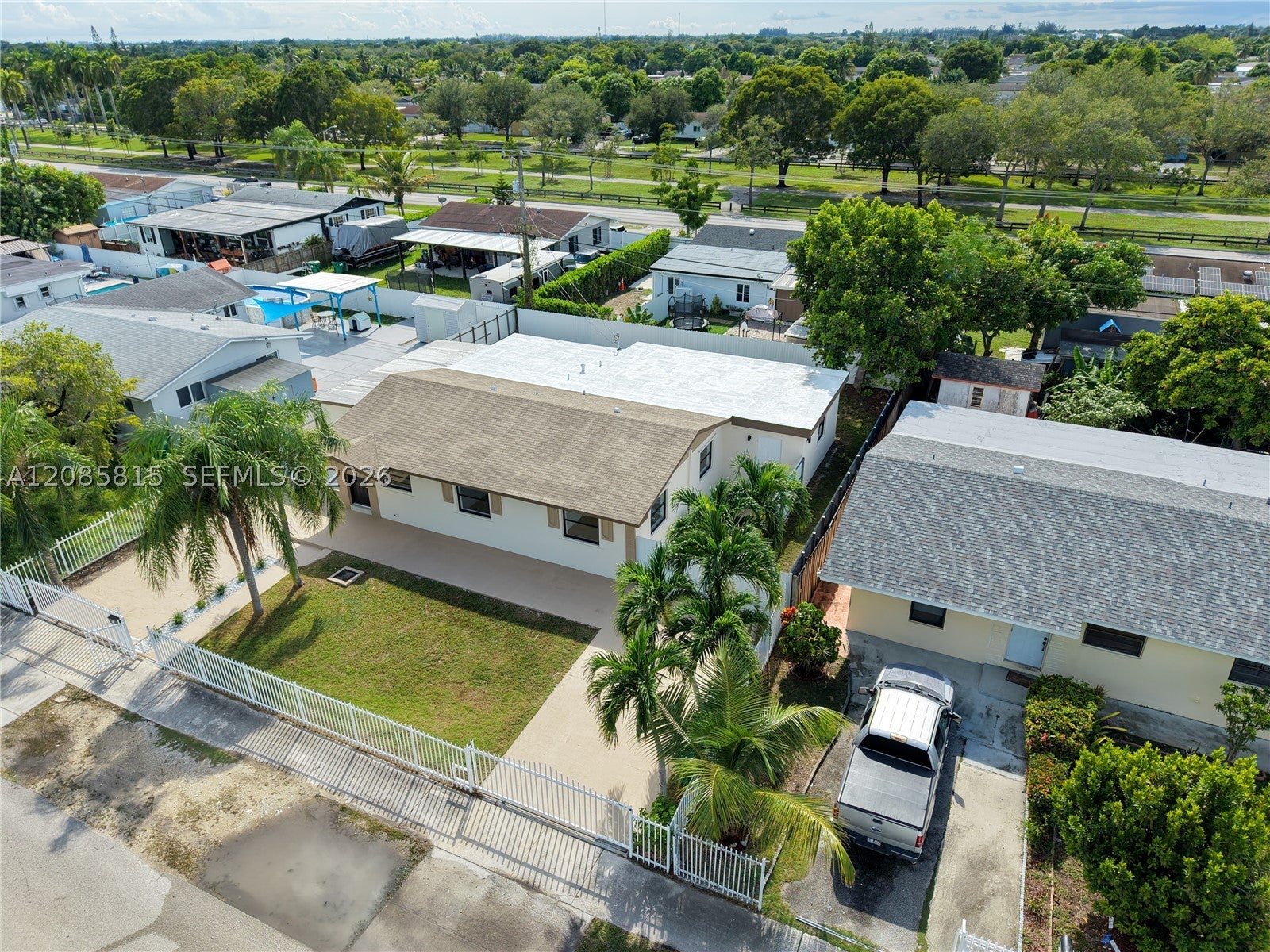 View photos, virtual tours, details... 19720 SW 116th Ave