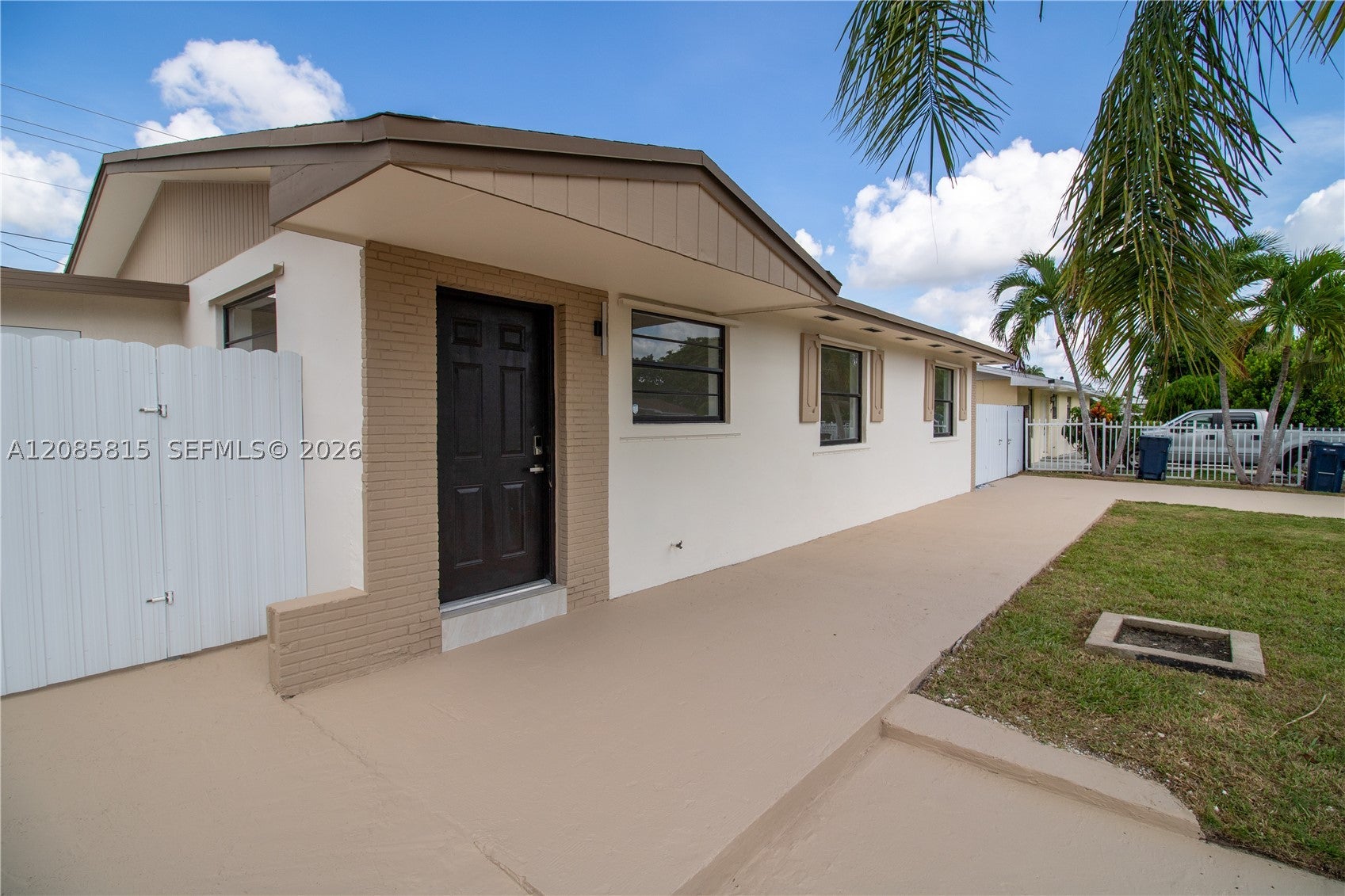 View photos, virtual tours, details... 19720 SW 116th Ave