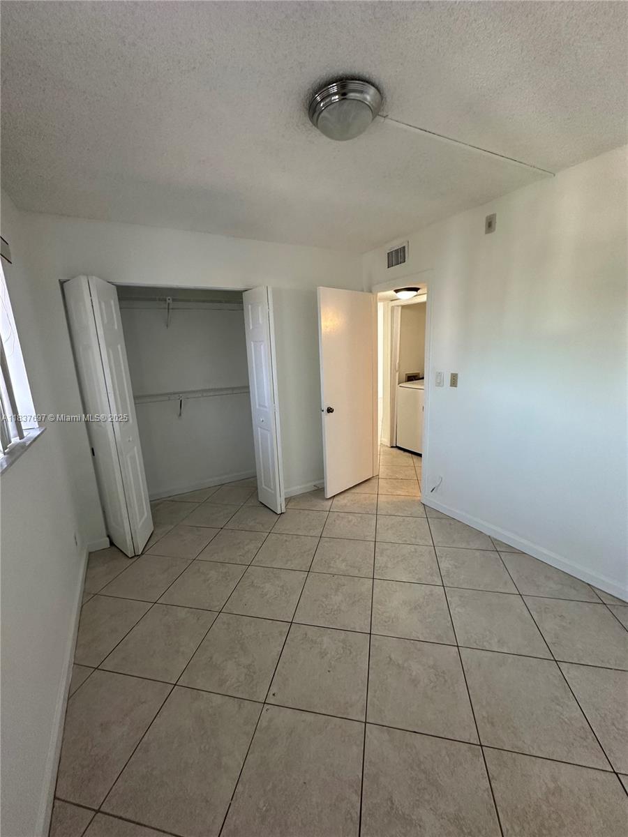 8740 N Sherman Cir 406