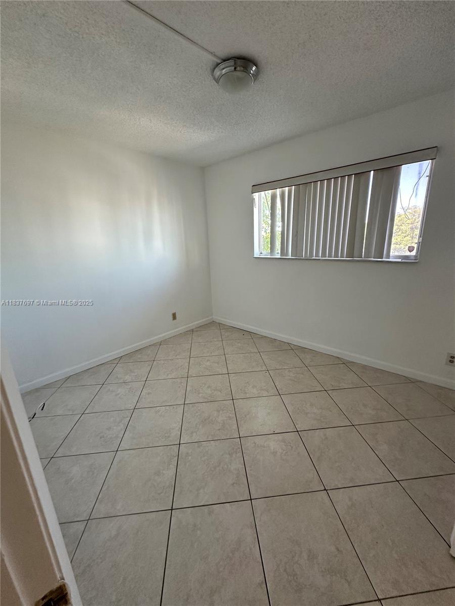 8740 N Sherman Cir 406