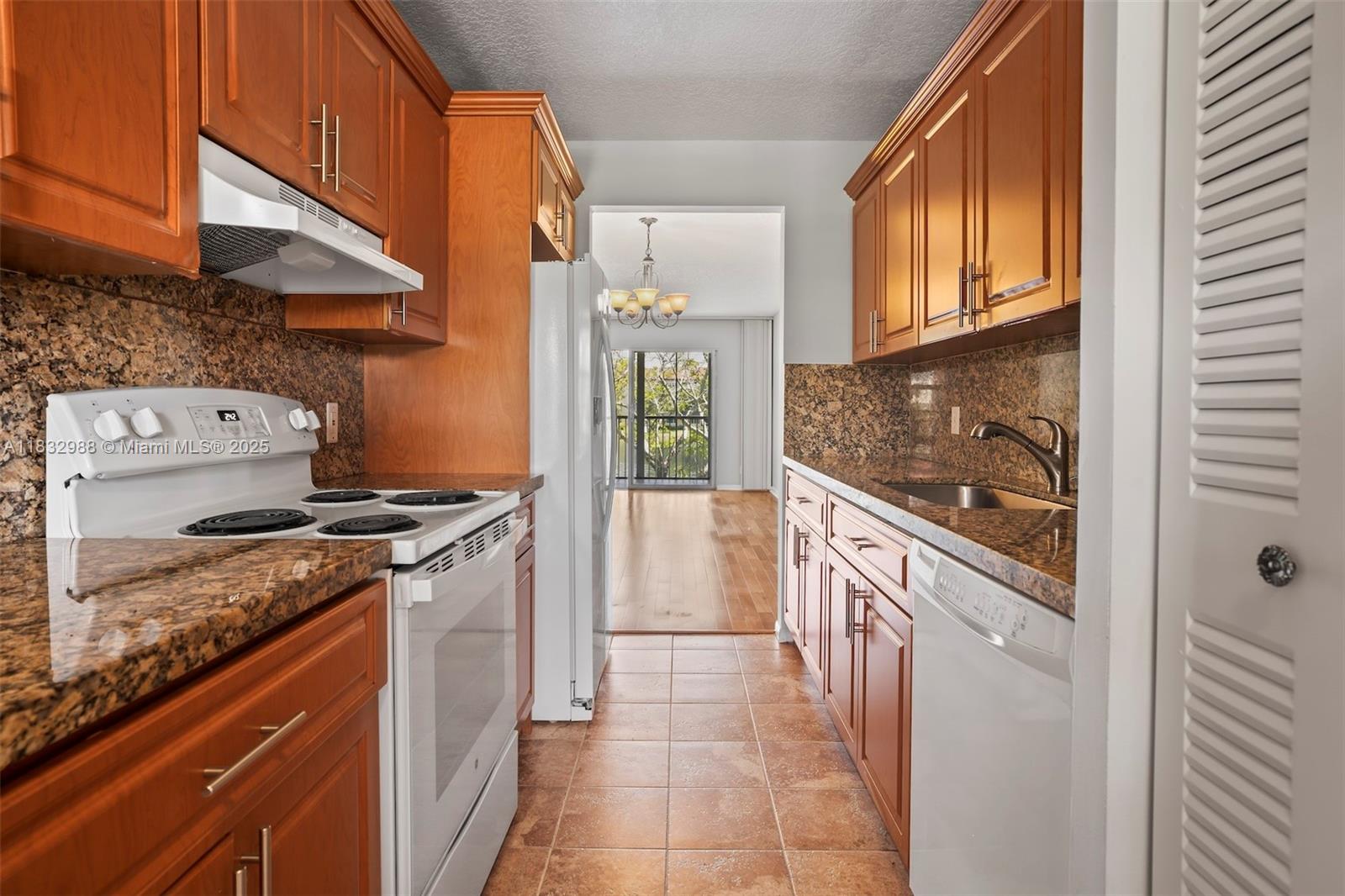 12900 SW 13th St 212E