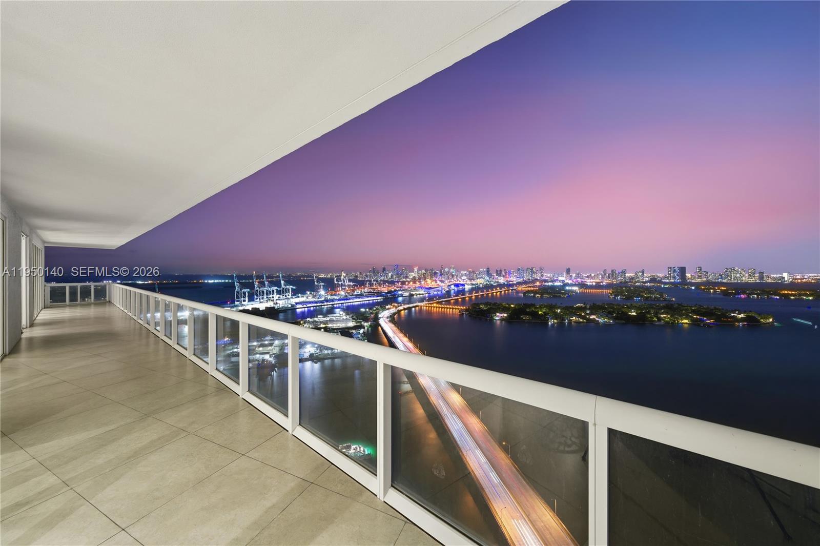 ICON CONDO - Residential