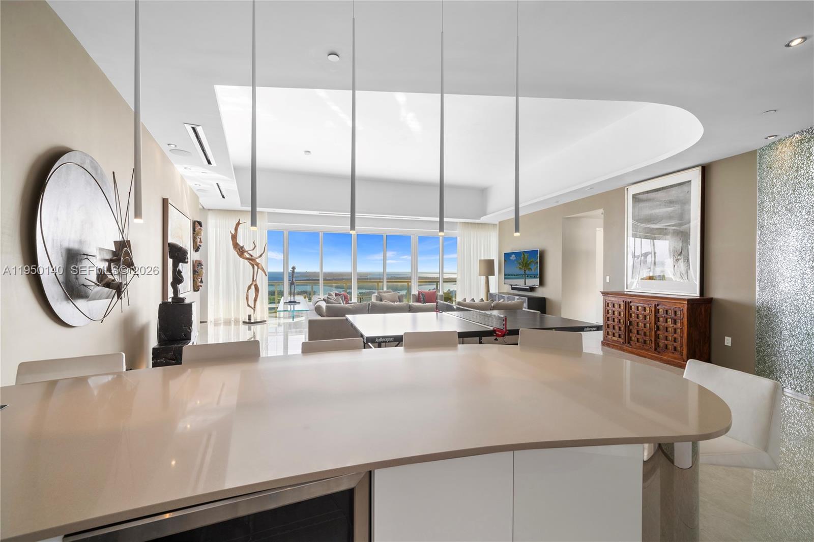 ICON CONDO - Residential