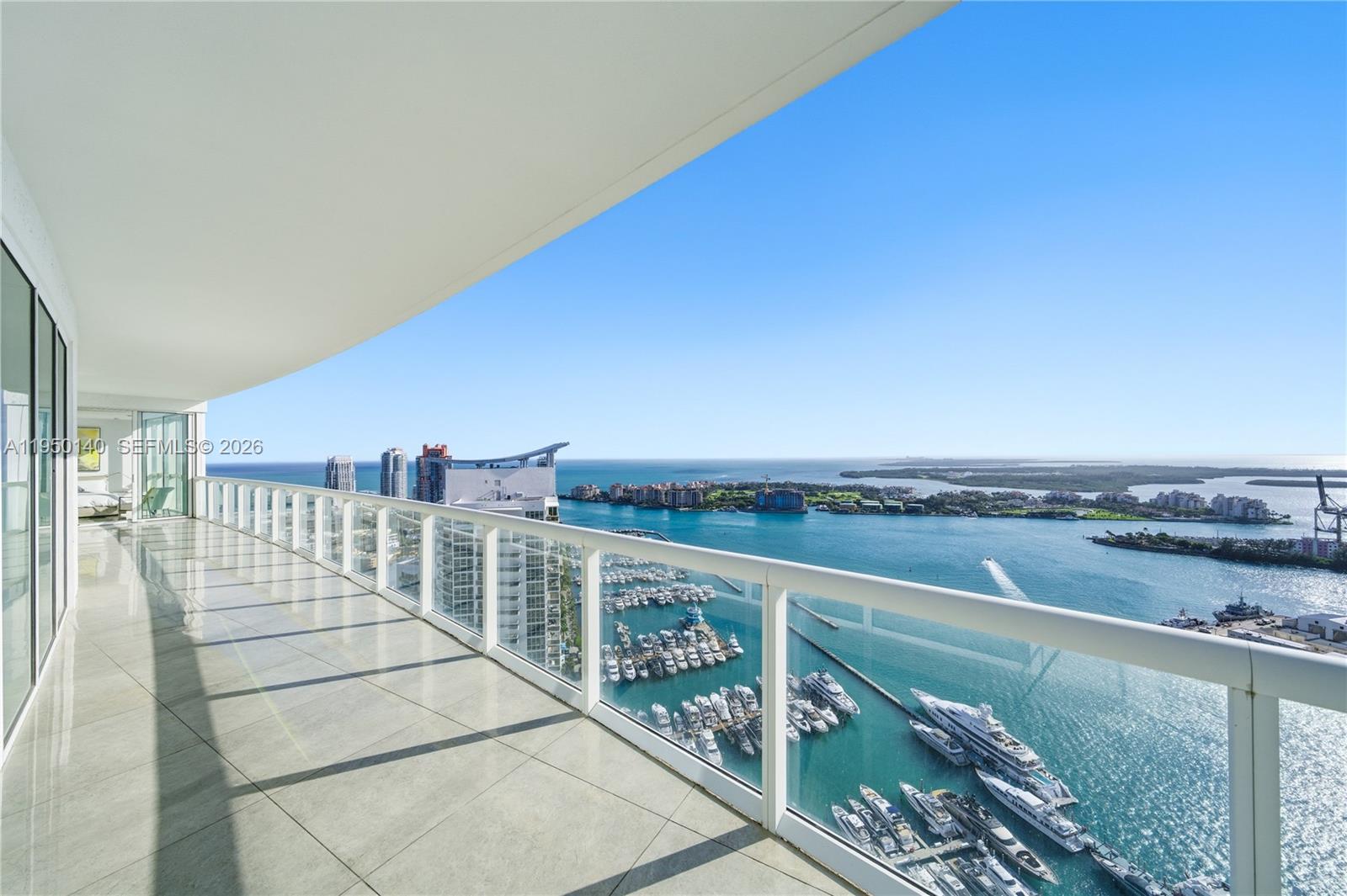 ICON CONDO - Residential