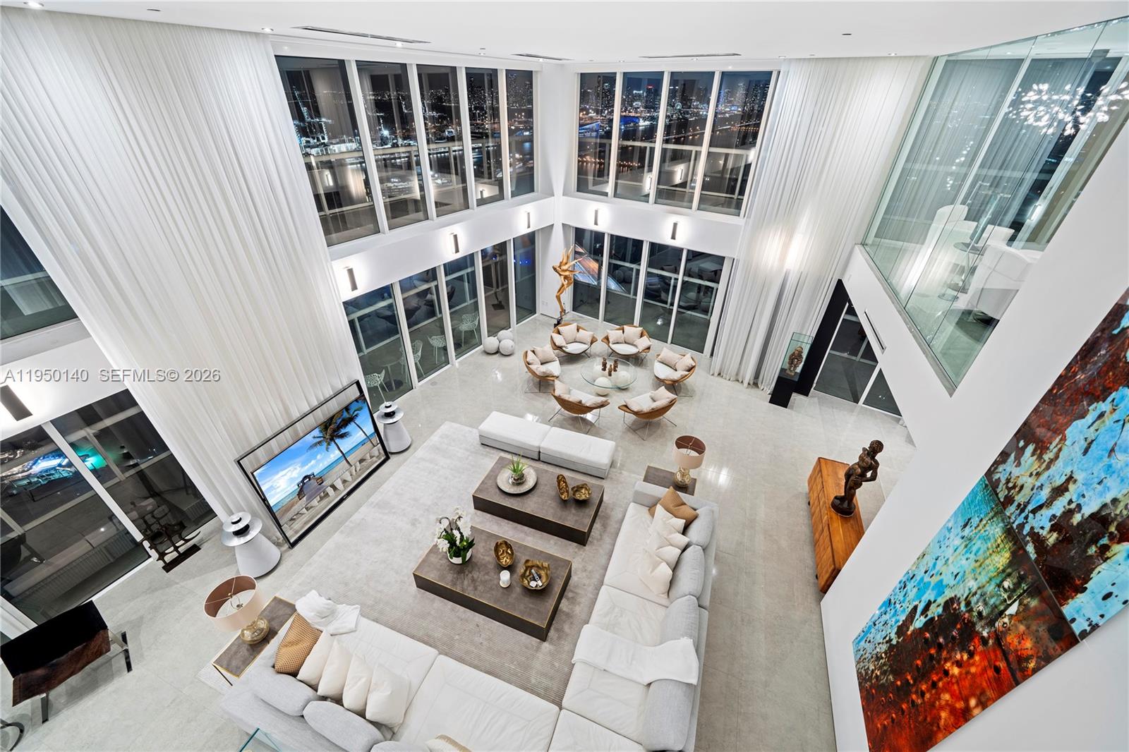 ICON CONDO - Residential