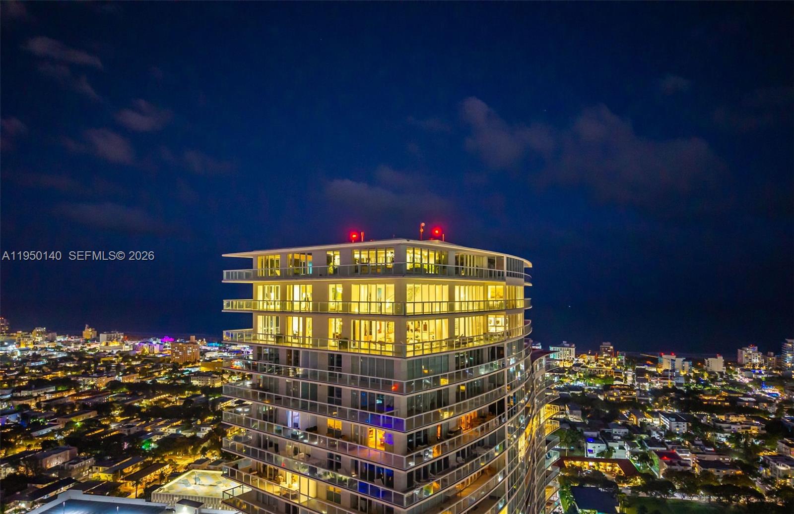 ICON CONDO - Residential