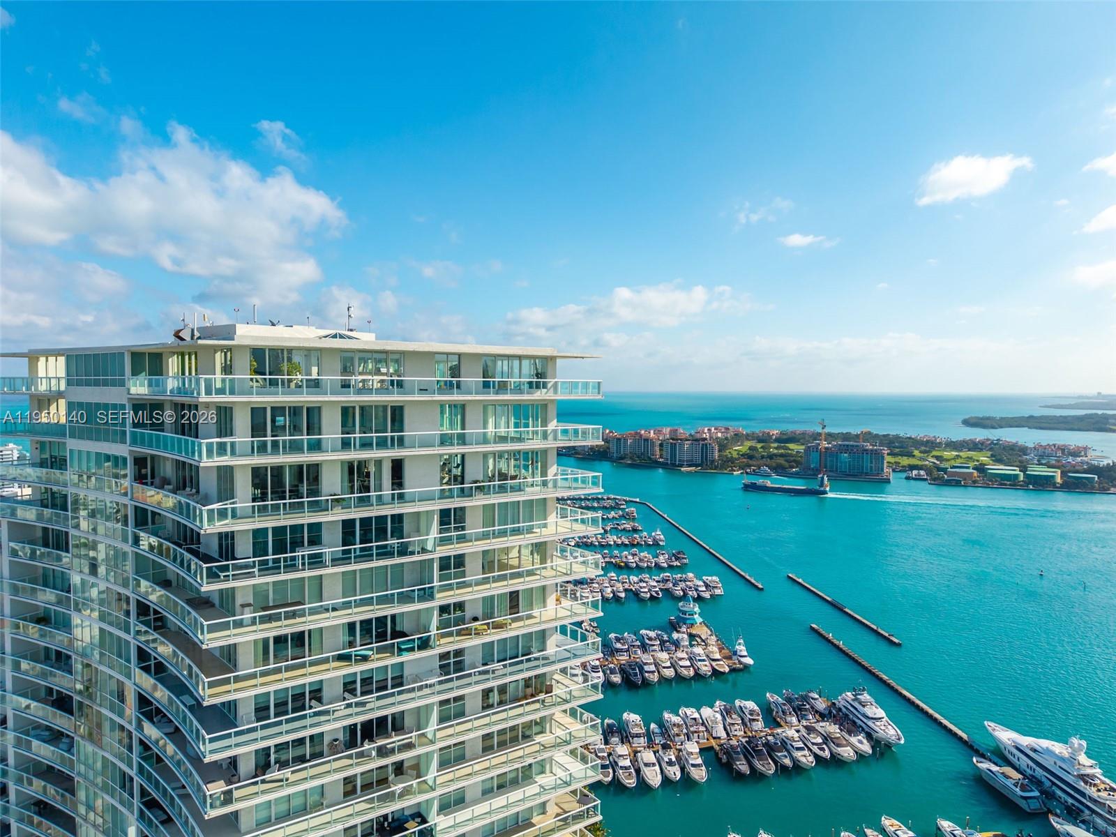 ICON CONDO - Residential