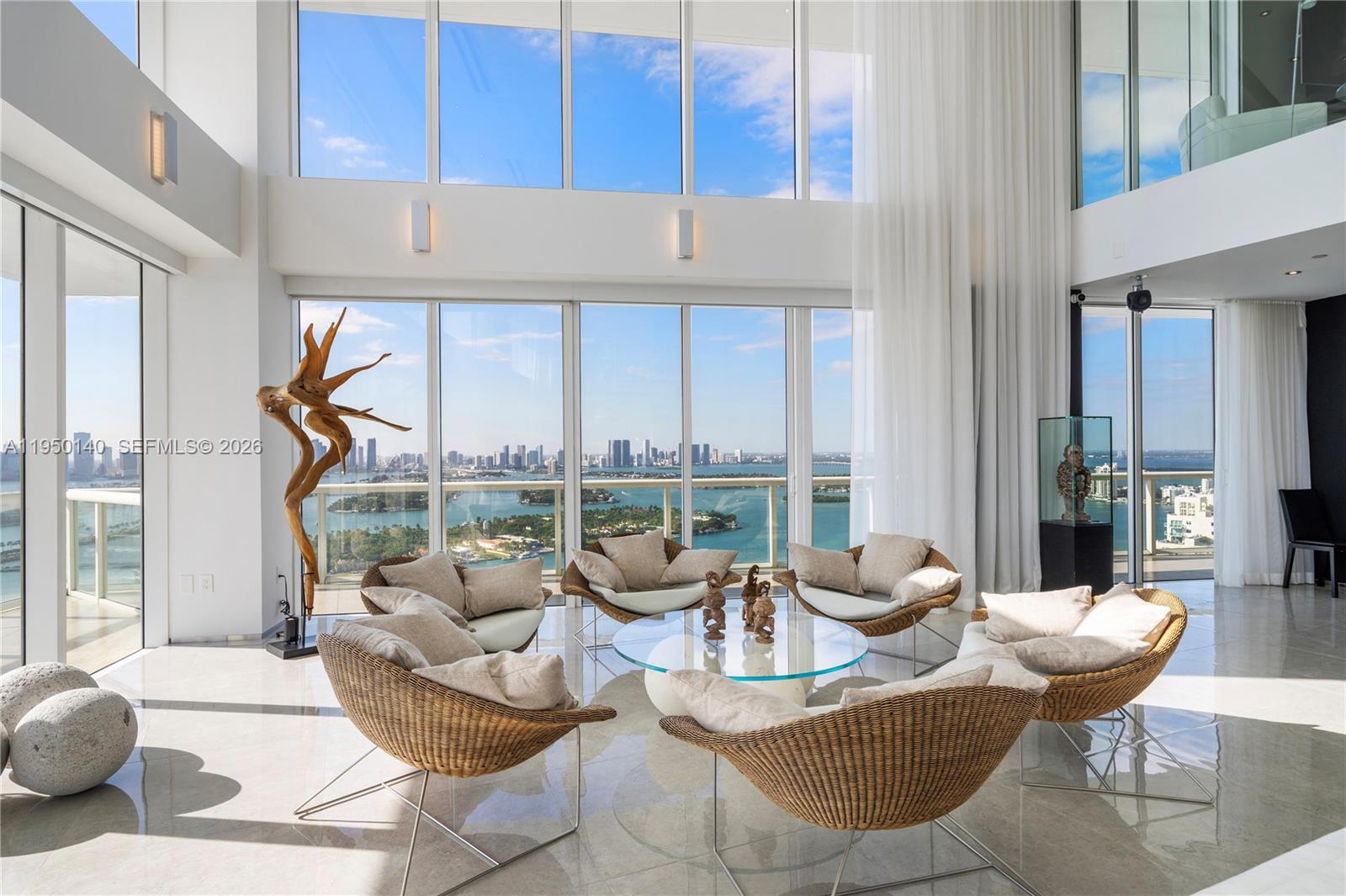 ICON CONDO - Residential