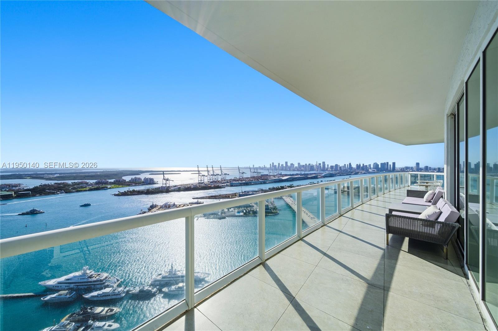 ICON CONDO - Residential