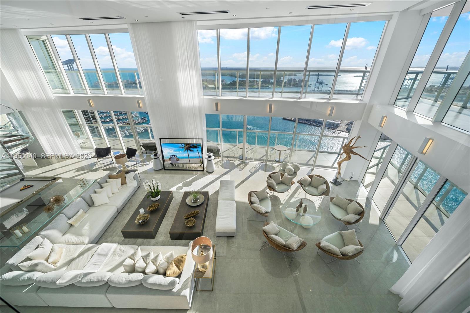 ICON CONDO - Residential