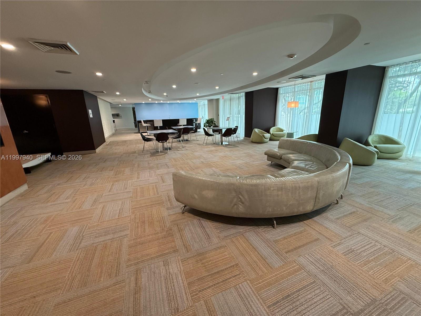 THE PLAZA 901 BRICKELL CO - Residential Lease