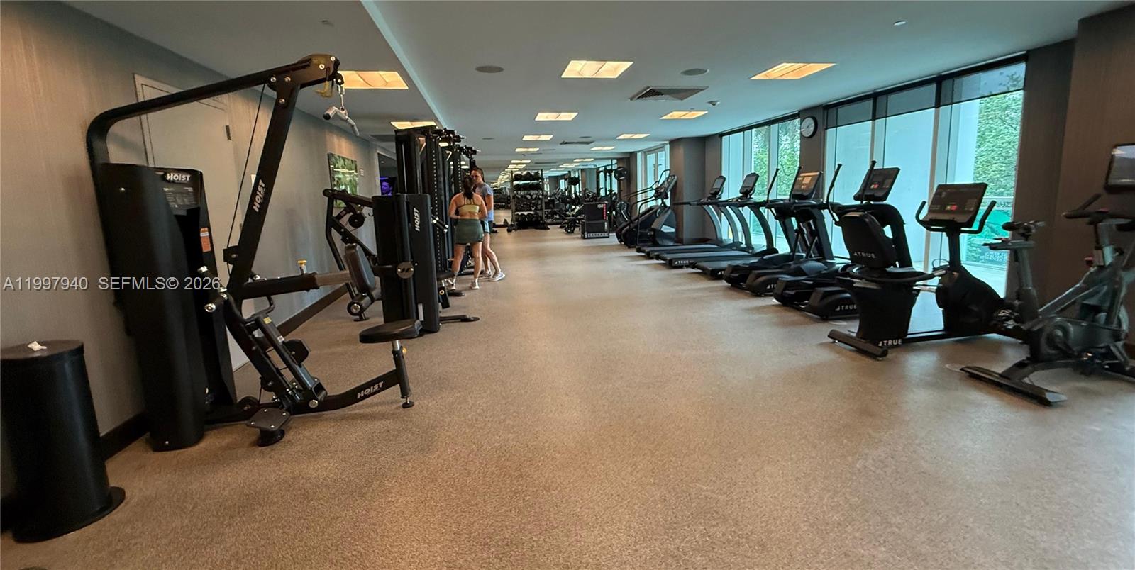 THE PLAZA 901 BRICKELL CO - Residential Lease