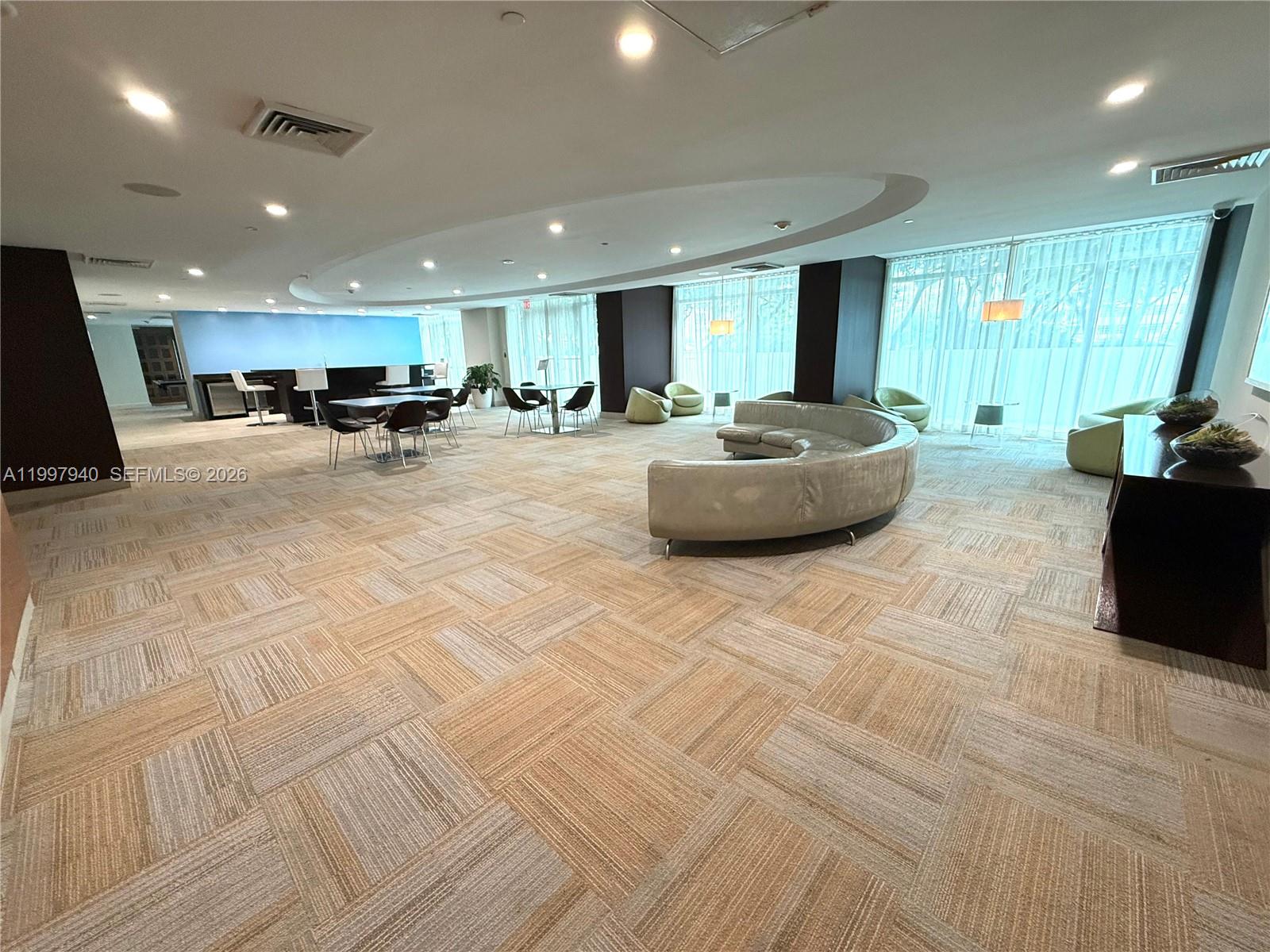 THE PLAZA 901 BRICKELL CO - Residential Lease