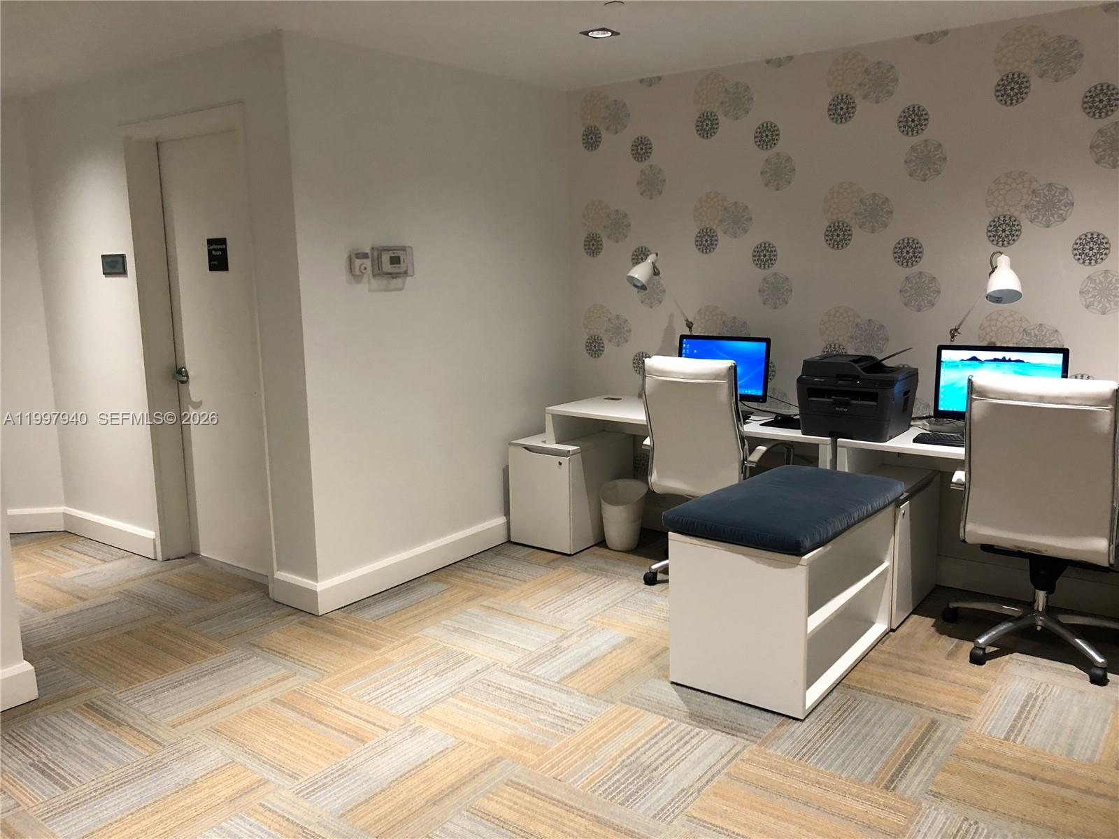 THE PLAZA 901 BRICKELL CO - Residential Lease